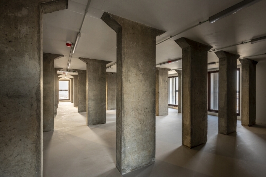 Lege verdieping in het torendepot, 2020